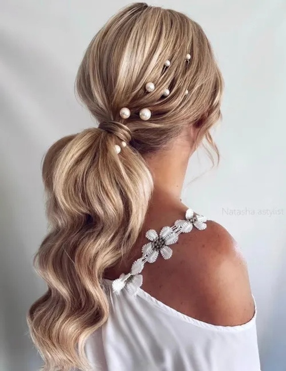 hairstyle with pearls