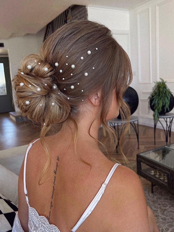 Bridal hairstyle ideas with pearls
