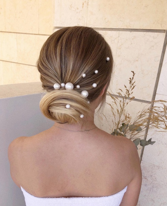 Bridal hairstyle ideas with pearls