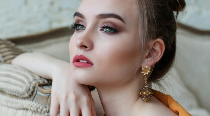 How to Create a Simple Yet Elegant Everyday Makeup Look How to Create a Simple Yet Elegant Everyday Makeup Look