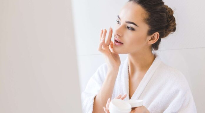 Best Anti Wrinkle Cream – Ageless Radiance! 3 Best Anti Wrinkle Cream for women