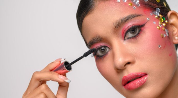 How to Prevent Mascara Clumping: Tips for Smooth, Defined Lashes 15 Ways how to prevent mascara clumping