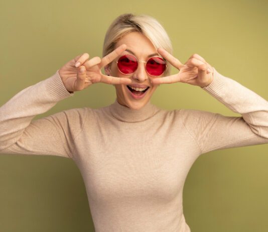 Top 5 Tips to Look and Feel Attractive Over 50 how to feel attractive and confident