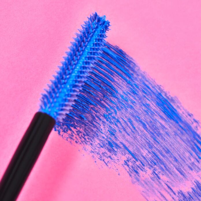 Blue mascara for beautiful eyes